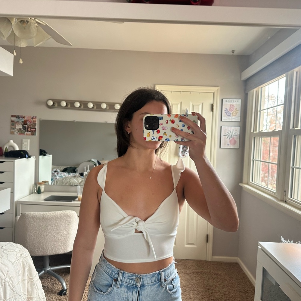 SHEIN White Tie-Front Crop Top